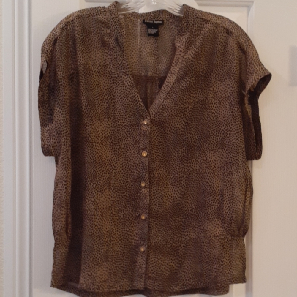 *Animal Print Top Large - Picture 1 of 8